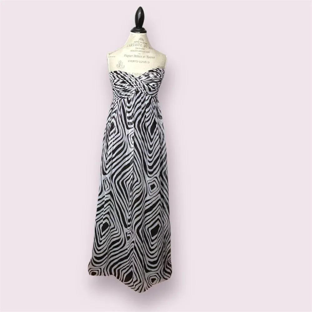 WHITE HOUSE BLACK MARKET 2000s Silk Empire Waist Strapless Maxi Dress
